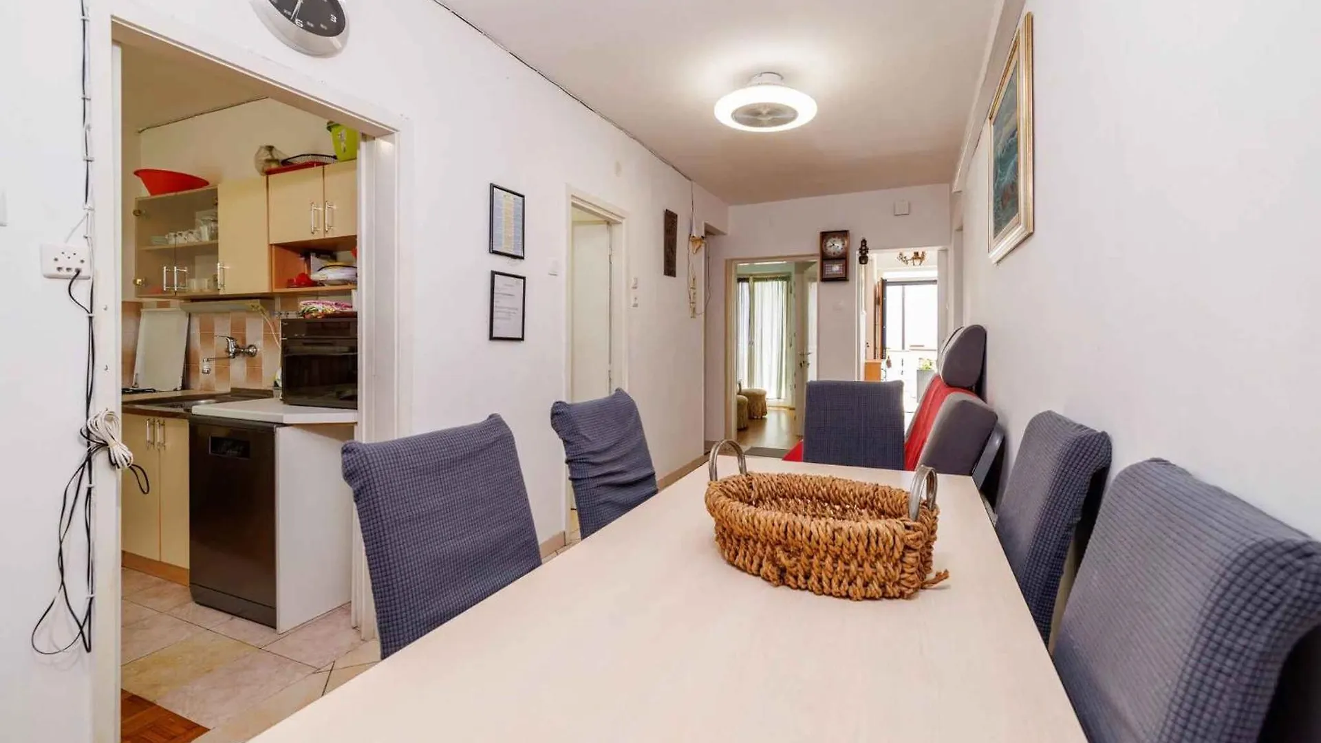 Apartment In Dramalj 51201