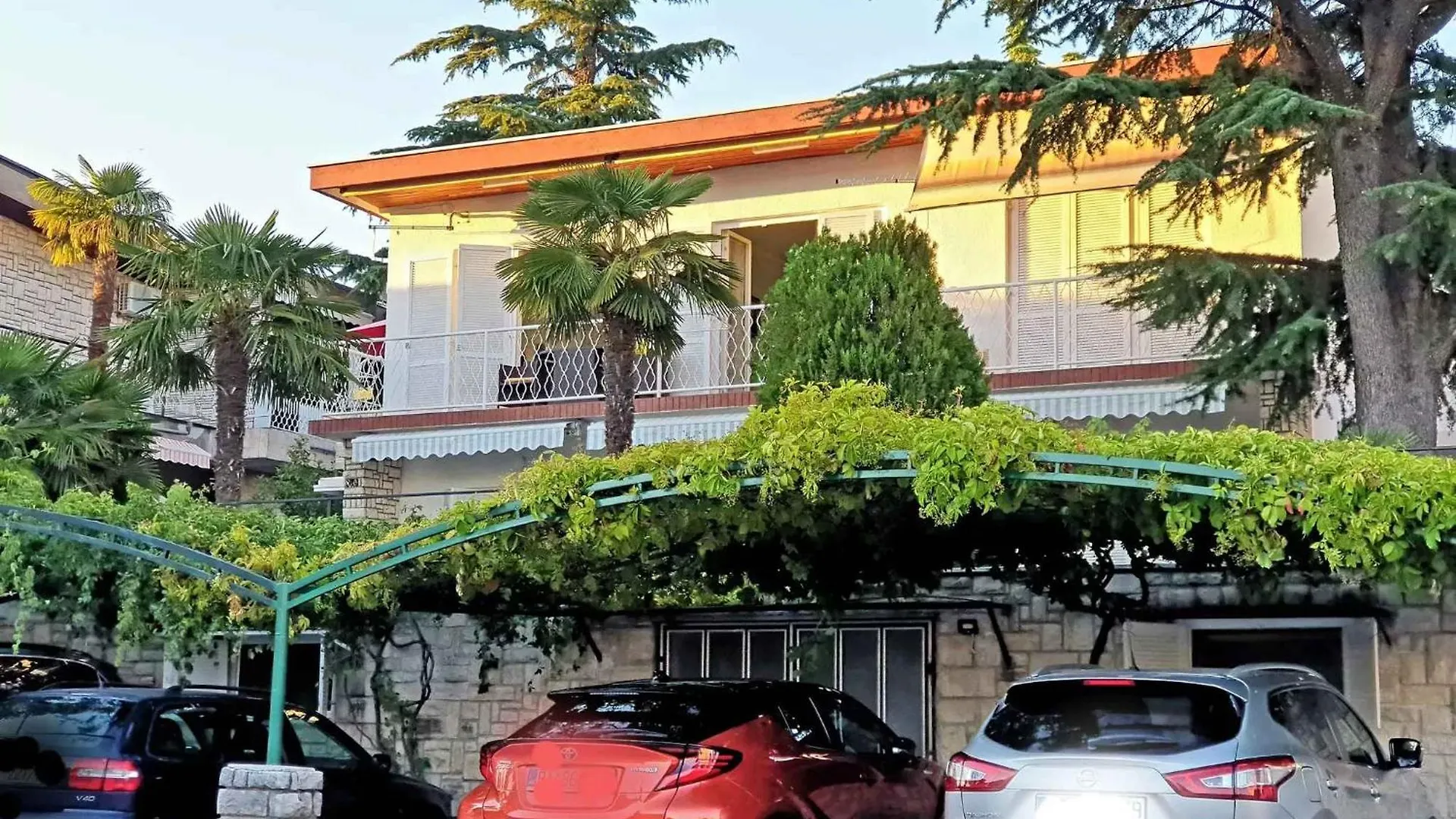 Apartment In Dramalj 51201