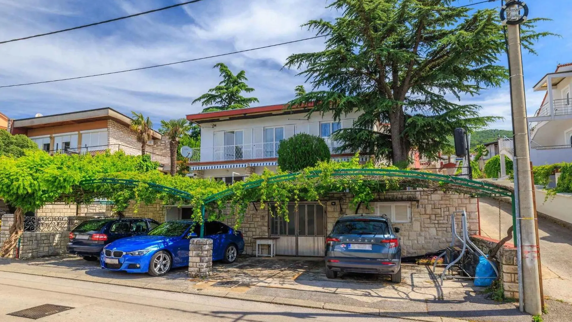 Apartment In Dramalj 51201